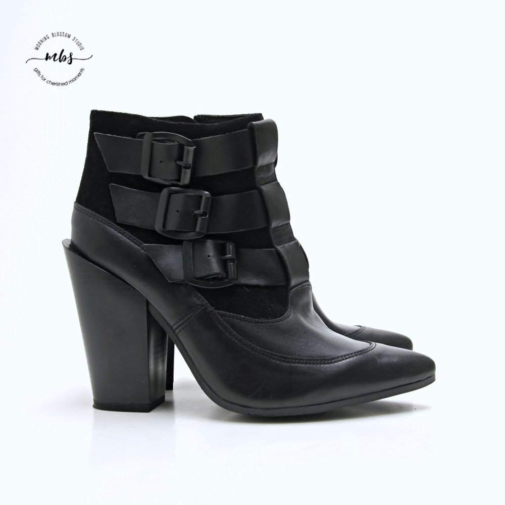 Texto Triple Buckles Leather Heeled Booties in Black Women Size 9‎